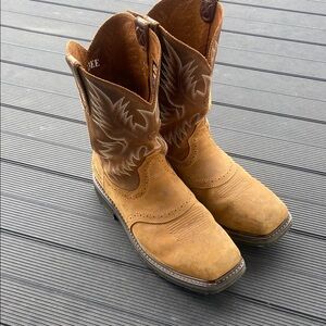 Ariat Tan Cowboy & Western Boots with Traditional Stitching steel toe 13ee